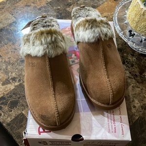 Bobs by sketcher’s, very comfortable memory foam. Size 9